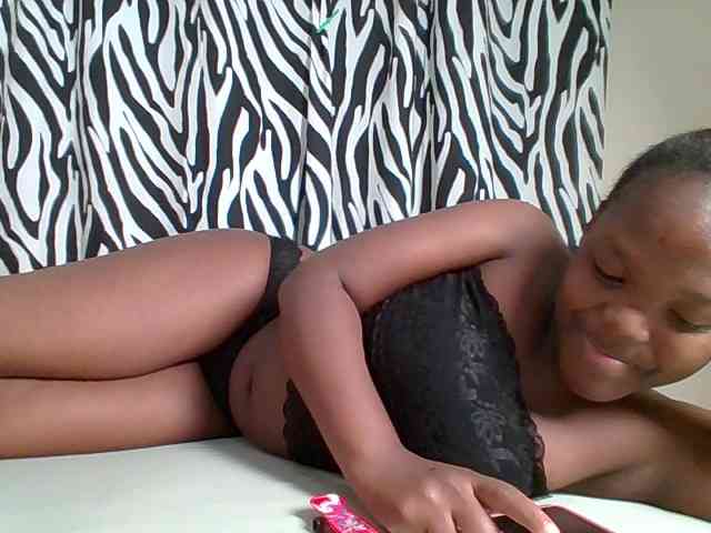 Sexyicey webcam