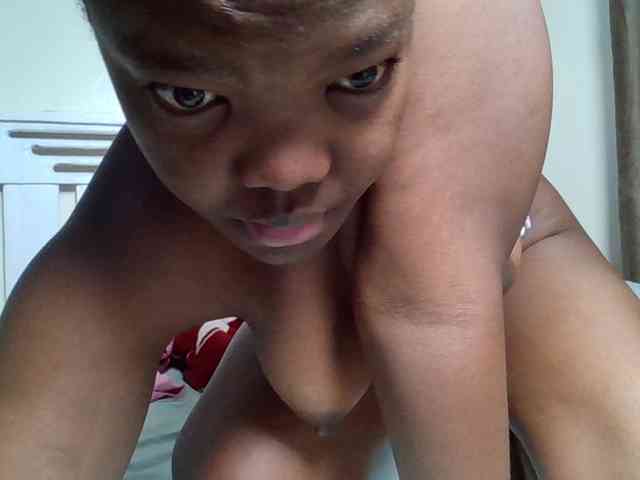 Sexyicey webcam