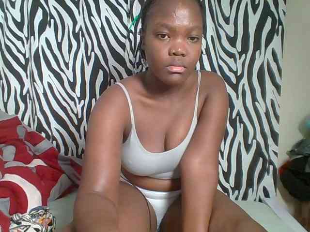 Sexyicey webcam