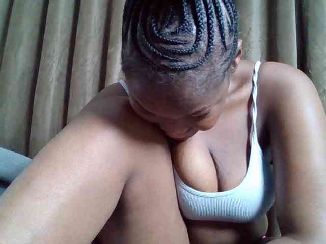 Sexyicey webcam