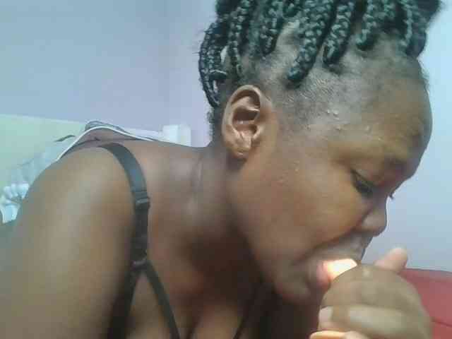 Sexyicey webcam