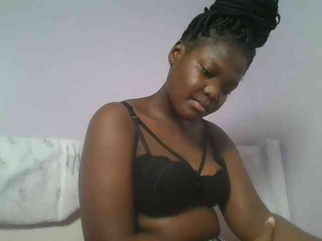 Sexyicey webcam