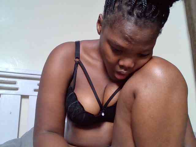 Sexyicey webcam