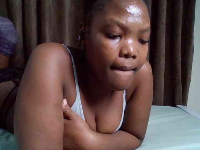Sexyicey webcam