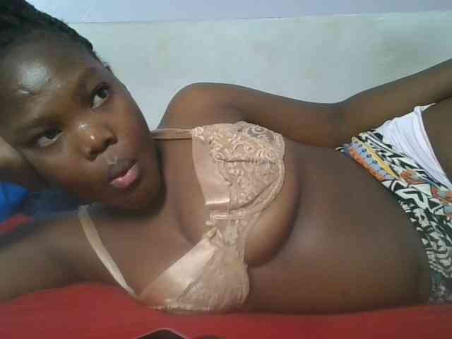Sexyicey webcam