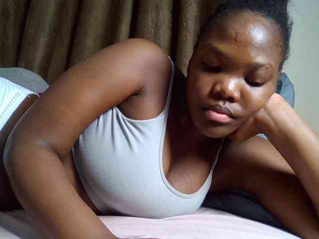 Sexyicey webcam