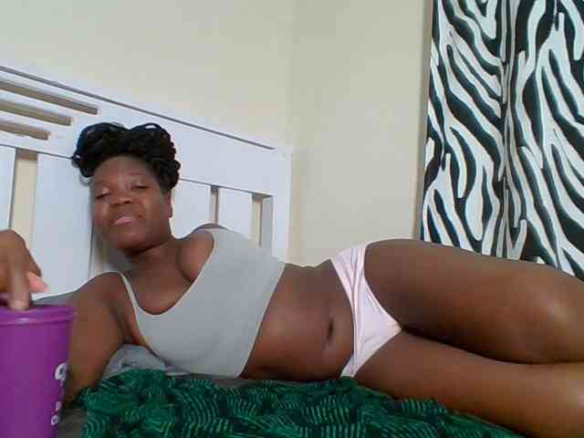 Sexyicey webcam