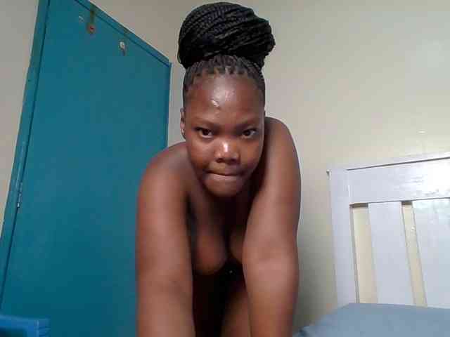 Sexyicey webcam