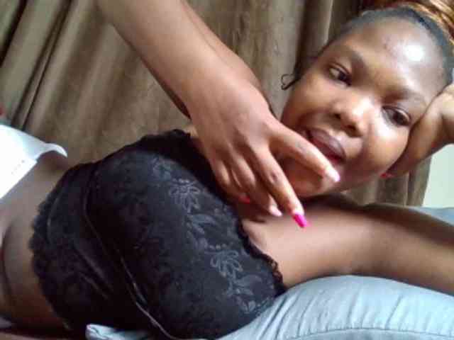 Sexyicey webcam