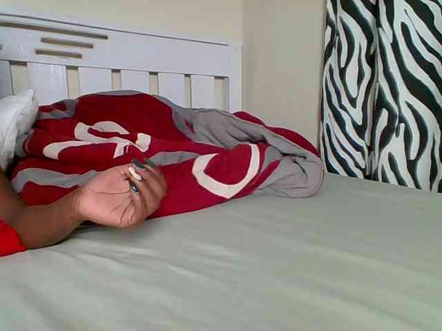 Sexyicey webcam