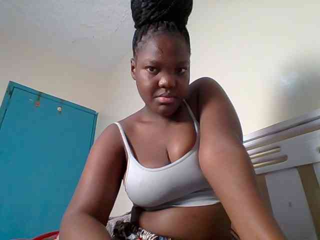 Sexyicey webcam