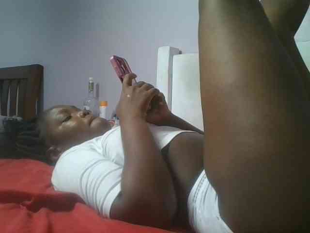 Sexyicey webcam