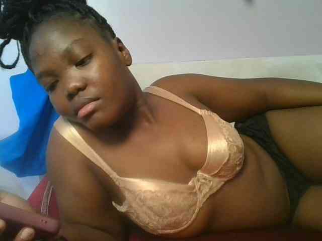 Sexyicey webcam