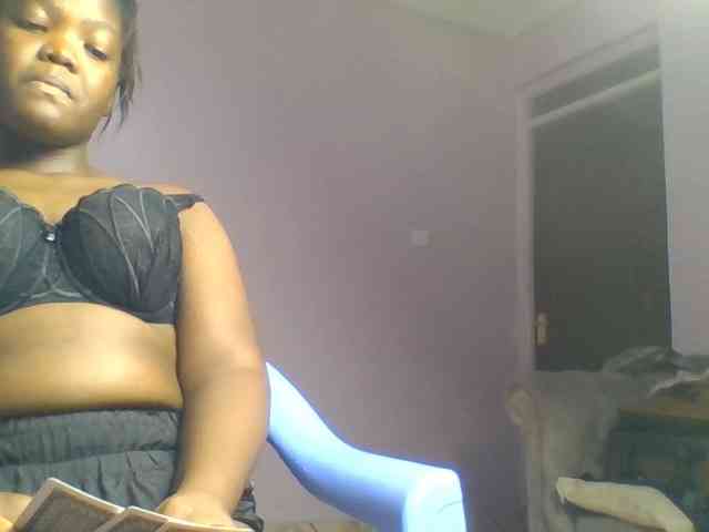 Sexyicey webcam