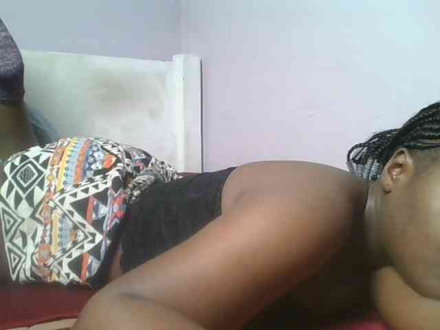 Sexyicey webcam