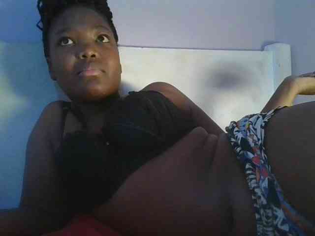 Sexyicey webcam