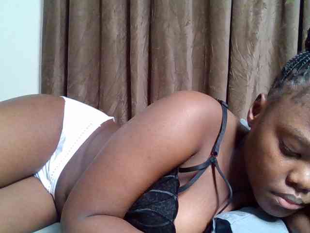 Sexyicey webcam