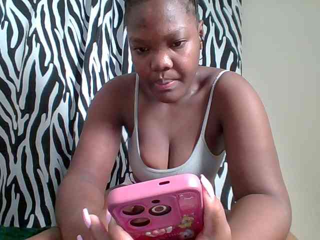 Sexyicey webcam