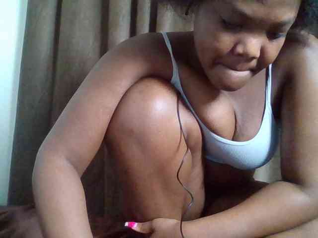 Sexyicey webcam