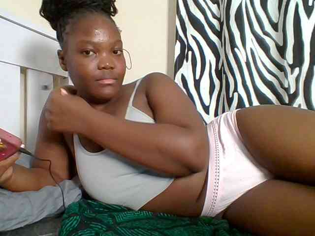 Sexyicey webcam