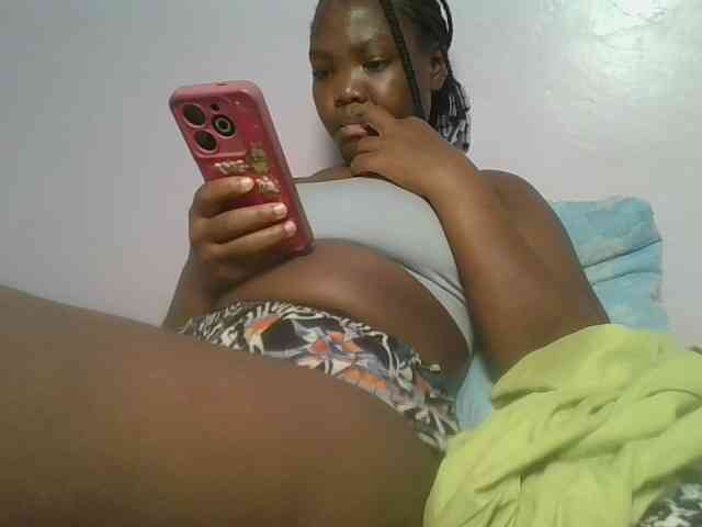 Sexyicey webcam