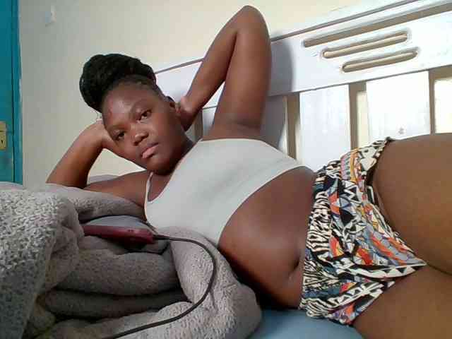 Sexyicey webcam