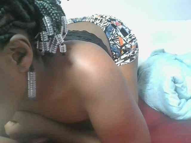 Sexyicey webcam