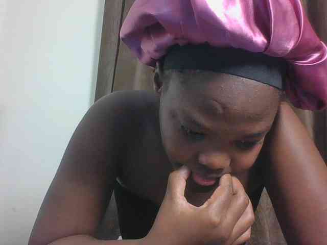 Sexyicey webcam