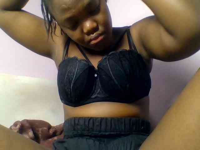 Sexyicey webcam