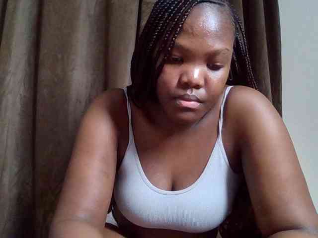 Sexyicey webcam