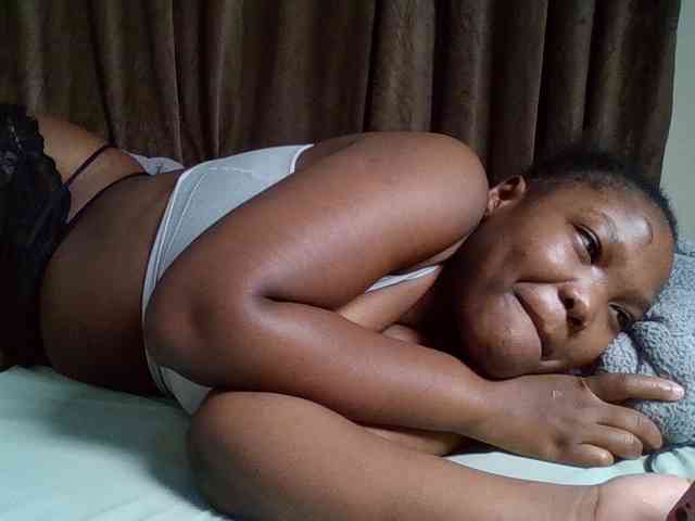 Sexyicey webcam
