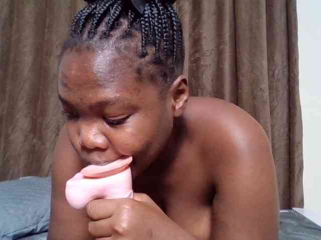 Sexyicey webcam