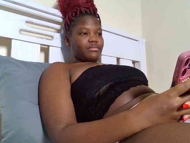 Sexyicey webcam