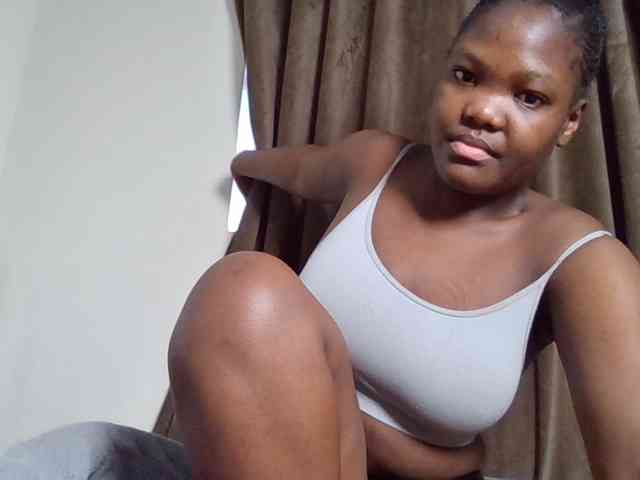 Sexyicey webcam