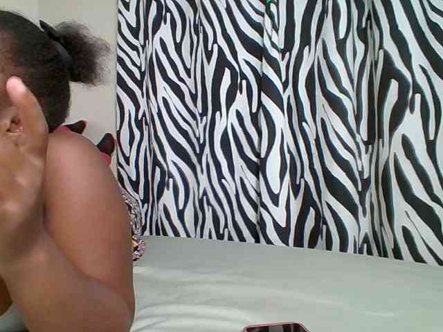Sexyicey webcam