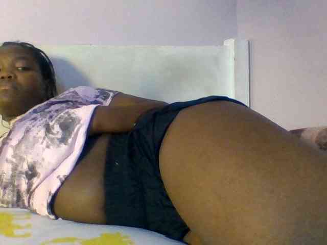 Sexyicey webcam