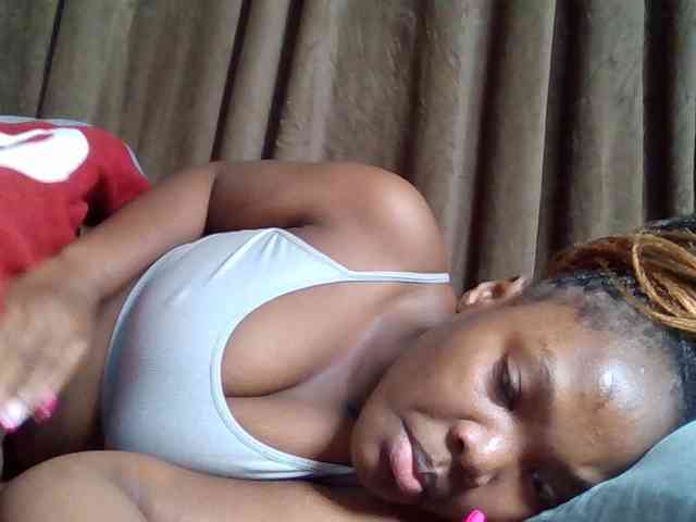 Sexyicey webcam