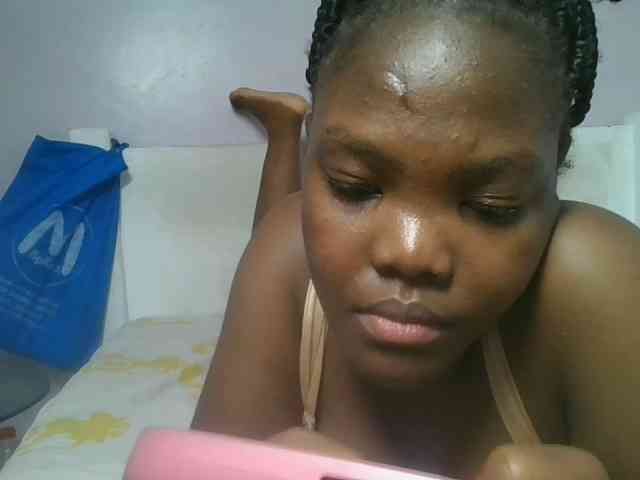 Sexyicey webcam