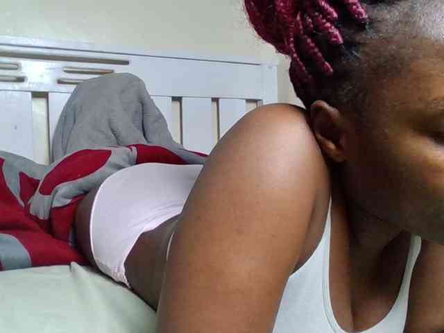 Sexyicey webcam