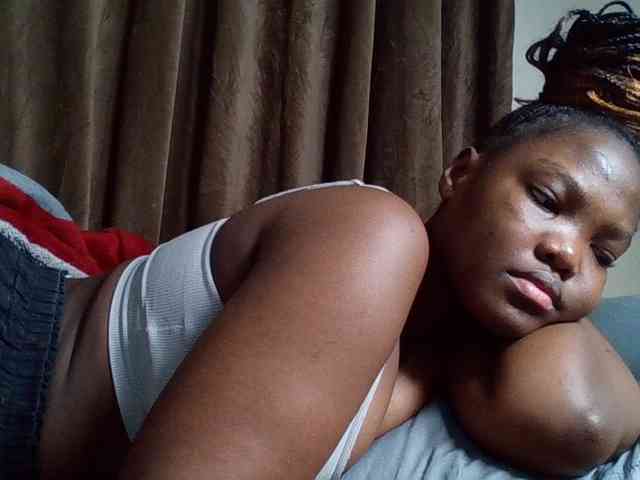 Sexyicey webcam