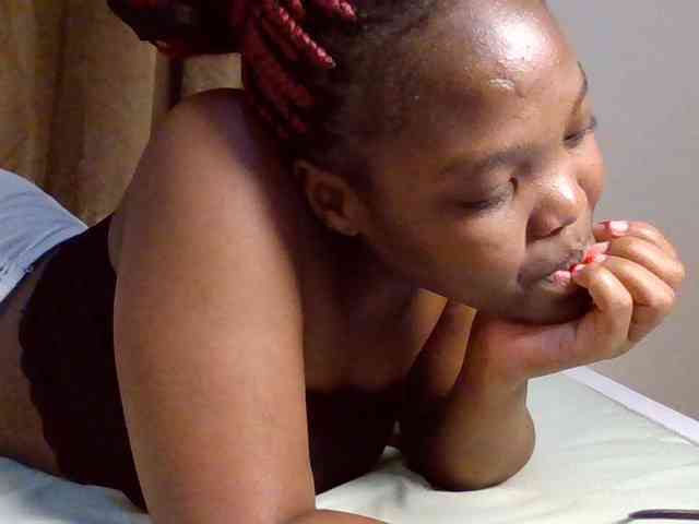 Sexyicey webcam