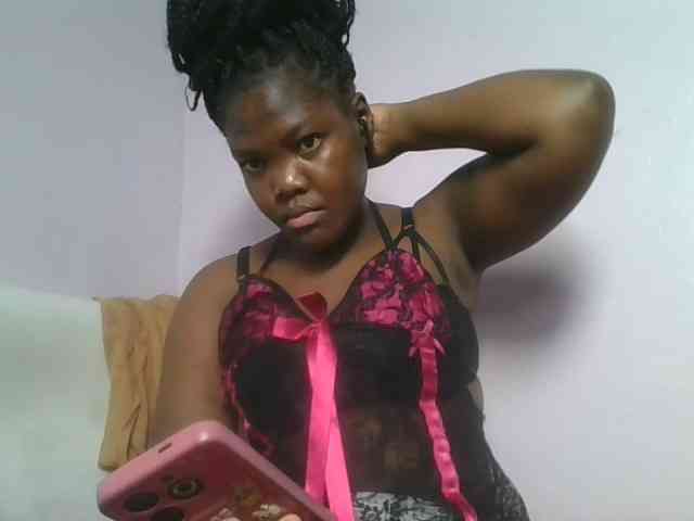 Sexyicey webcam