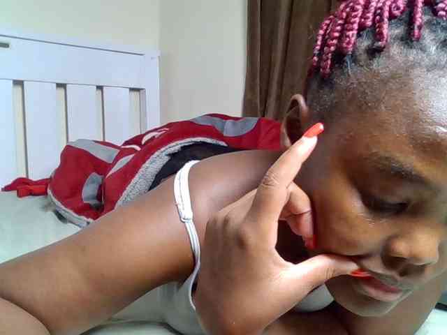 Sexyicey webcam