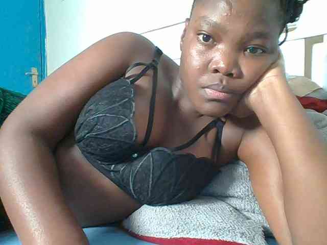 Sexyicey webcam