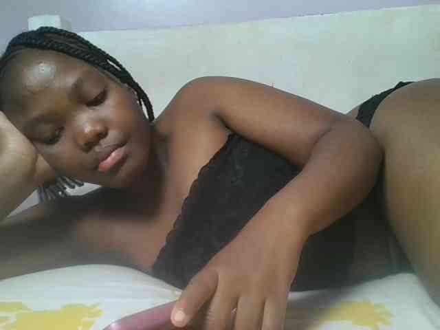 Sexyicey webcam