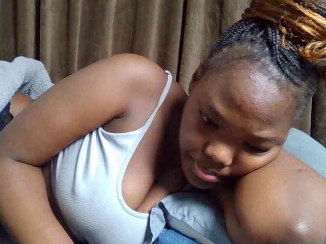 Sexyicey webcam