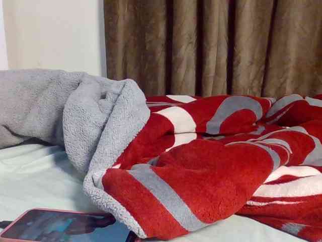 Sexyicey webcam