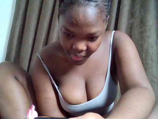 Sexyicey webcam