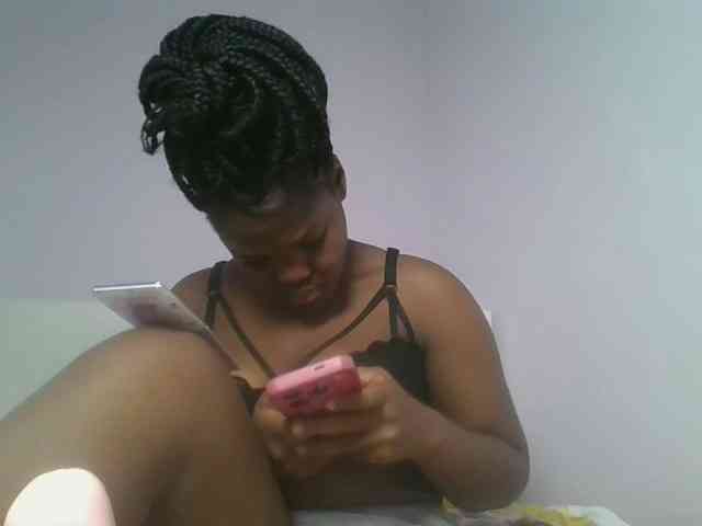 Sexyicey webcam