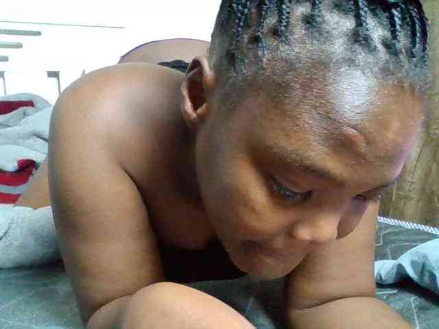 Sexyicey webcam